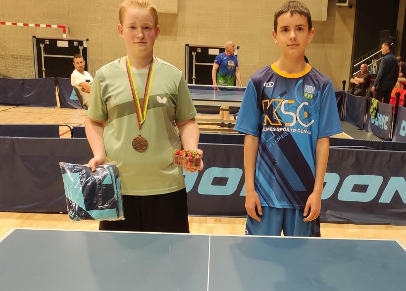 Naujojoje Akmenėje vyko tarptautinis suaugusiųjų stalo teniso turnyras „Vasaros taurė“, kuriame bronzos medalį laimėjo Matas Kušeliauskis