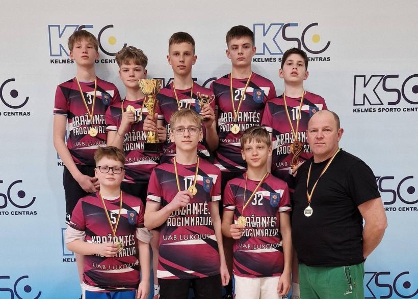 Rajono moksleivių krepšinio lygos nugalėtojais tapo "Kražantės" progimnazijos komanda (2011 m. g. ir jaunesnių grupė)