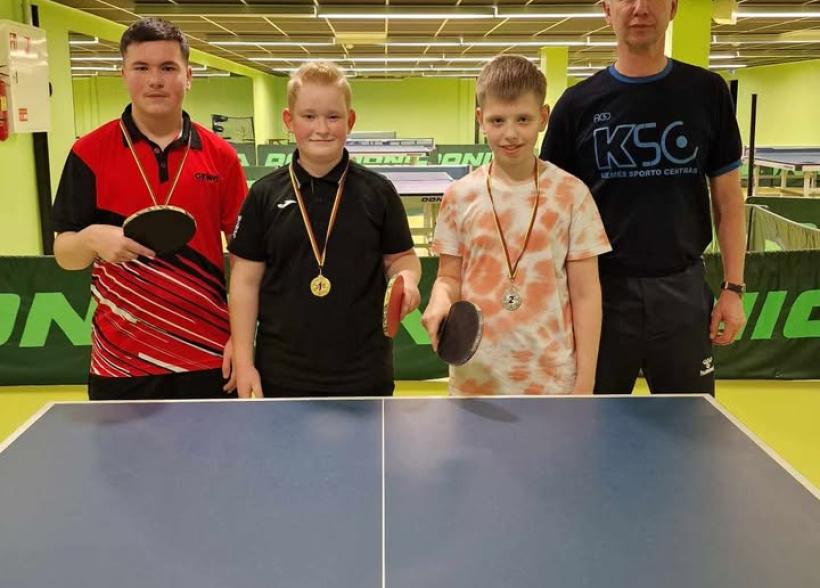 Kelmės sporto centre vyko "Kalėdinis" stalo teniso turnyras