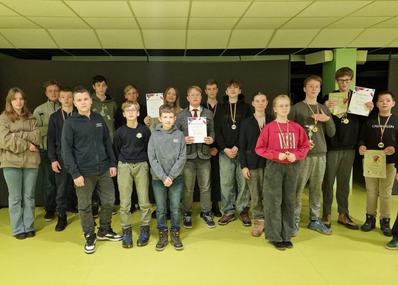 Stipriausi šachmatininkai mokosi Užvenčio Šatrijos Raganos gimnazijoje, vyko rajono mokyklų žaidynių šachmatų komandinės varžybos