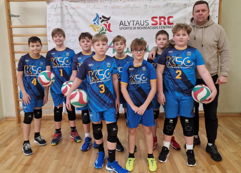 Kelmės jaunieji tinklininkai vyko į 4-ą LT U12 berniukų čempionato turą Alytuje