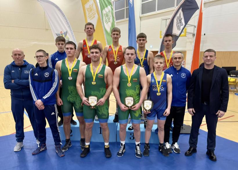 Iš Lietuvos laisvųjų imtynių U20 čempionato kelmiškiai parsivežė aštuonis medalius