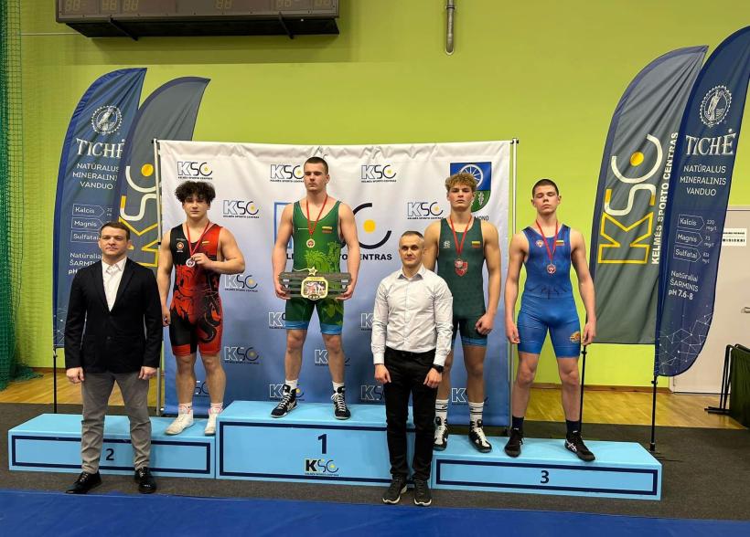Lietuvos laisvųjų imtynių U17 čempionato auksą laimėjo Arnas Jokimčius