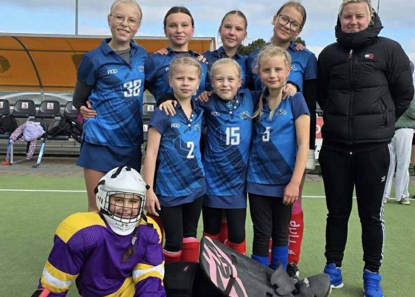 Lietuvos žolės riedulio merginų U12 čempionate Kelmės SC komanda užėmė 4 vietą