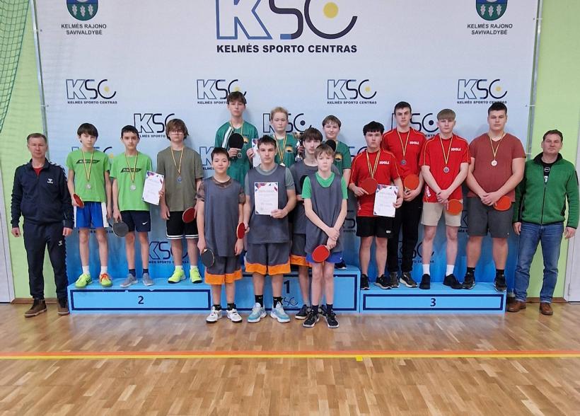 Rajono mokyklų žaidynių stalo teniso varžybas laimėjo "Aukuro" pagr. mokykla