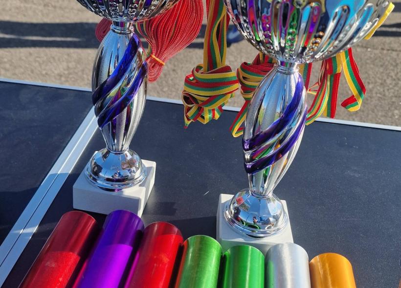 Rajono mokyklų žaidynių kroso estafečių varžybas laimėjo J. Graičiūno gimnazija ir Kražantės progimnazija