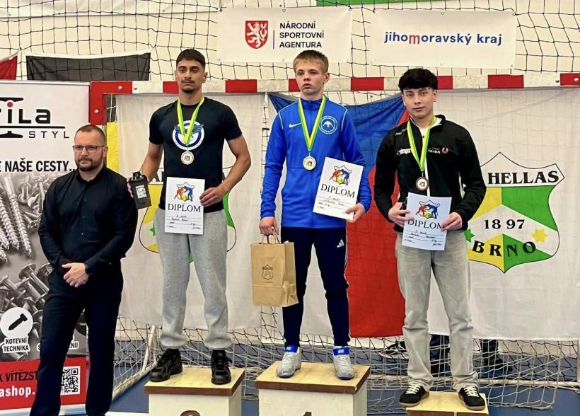 Tarptautiniame laisvųjų imtynių turnyre Brno sporto centro auklėtinis Nedas Leščauskas tapo nugalėtoju
